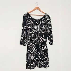 White House, Black Market  floral pullover dress size  XL